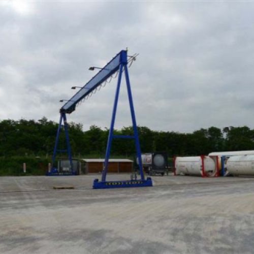 Crane and yard